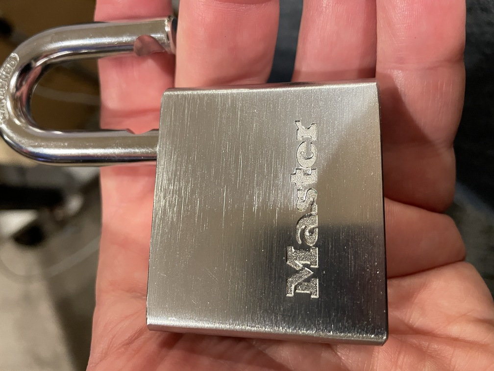 Master Lock Magnum